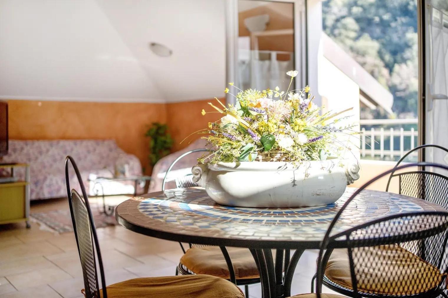 L'Albicocco Apartment Dolceacqua Luaran gambar